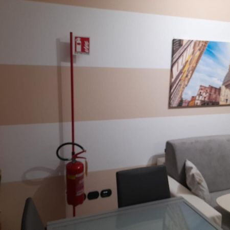 Relax Preserasca-Modern Apartment-Borgo Mercato-مونْكالييري المظهر الخارجي الصورة